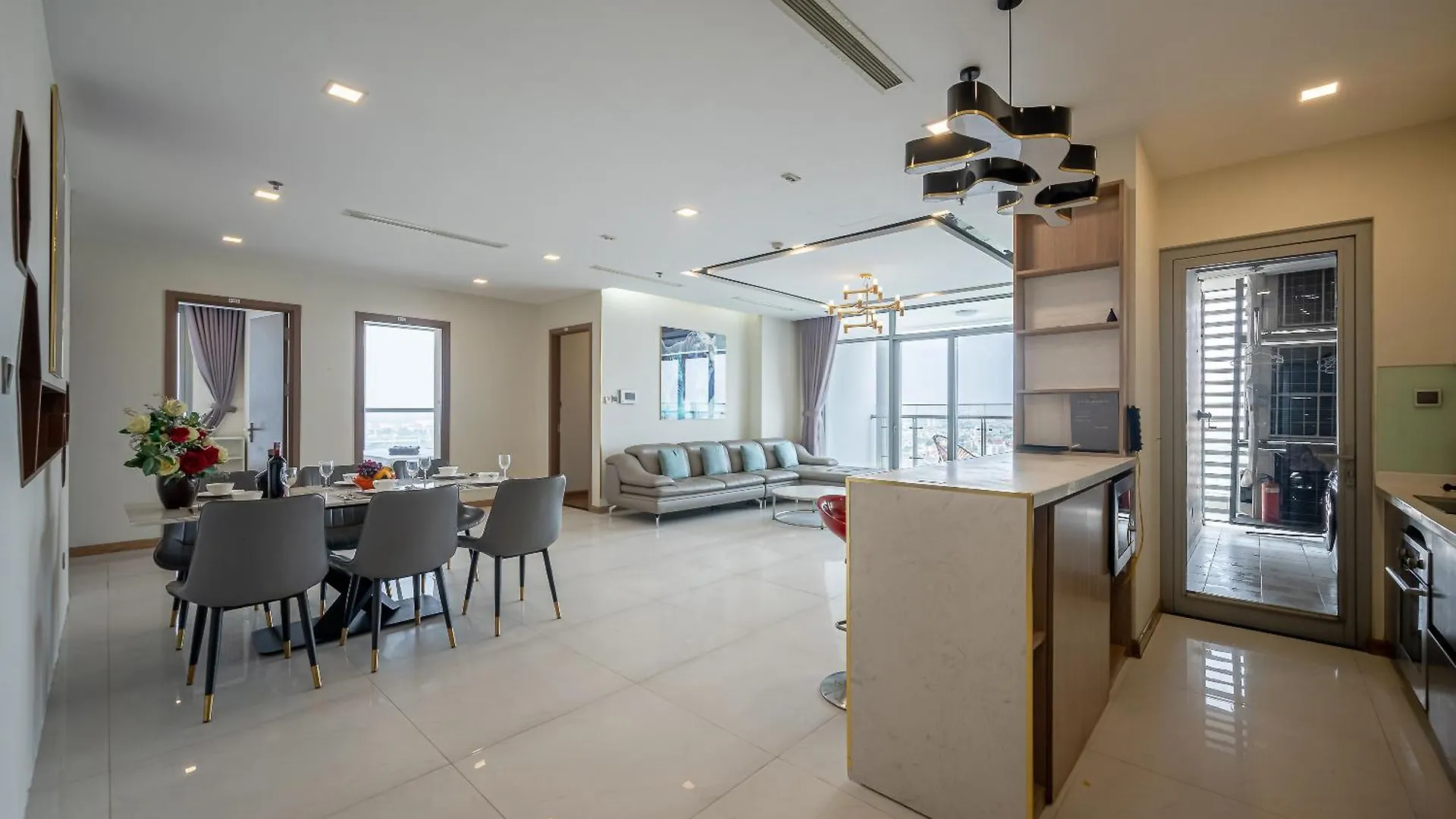 Ri'S House - Can Ho Vinhomes Landmark Ho Chi Minh Apartament